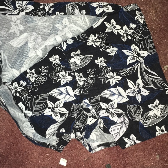 🥳 5 for $25🥳 NWOT Hollister skort - Picture 3 of 5